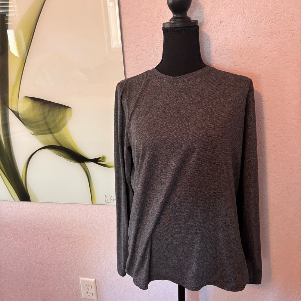 shirt size large
